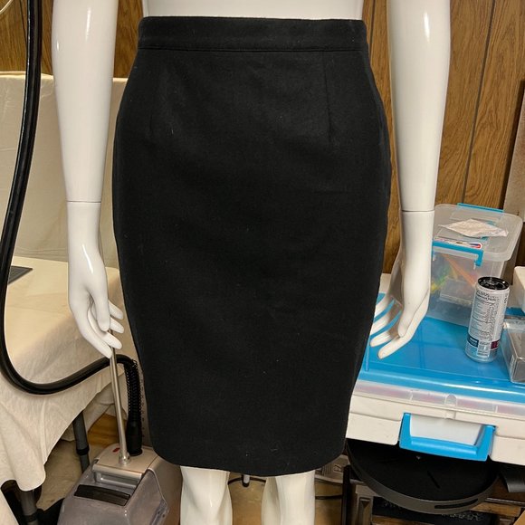 Vintage Karl Lagerfeld Black wool/cashmere blend skirt sz 40 - Picture 1 of 6